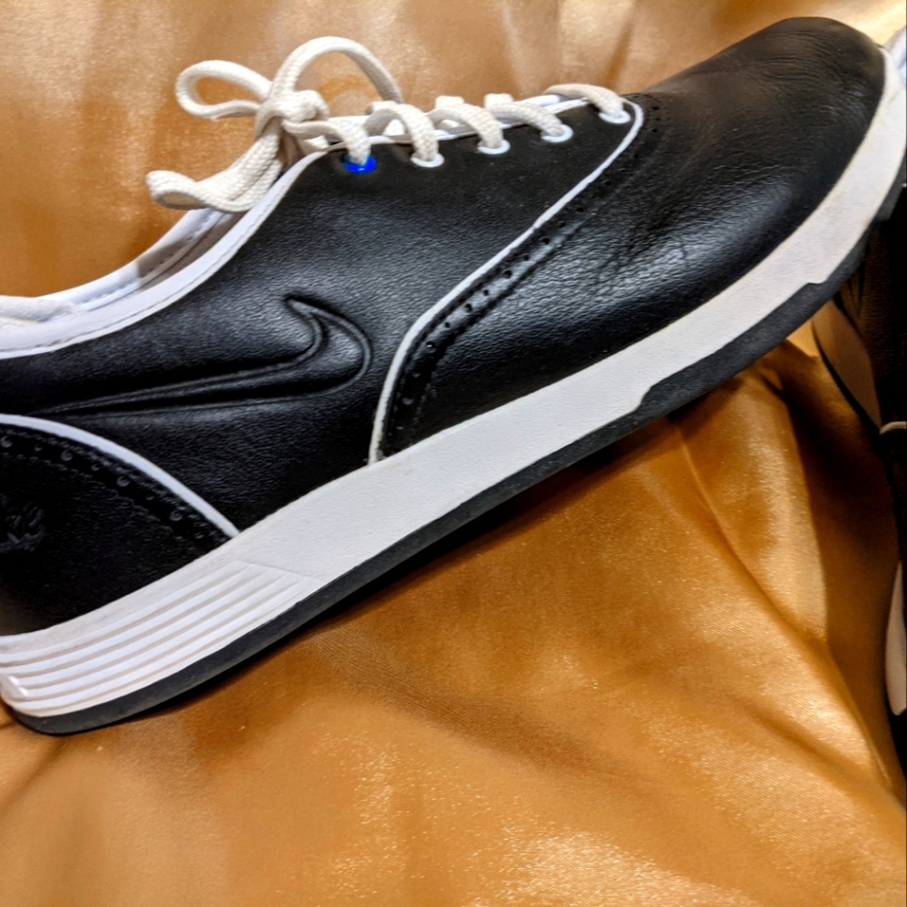 Sz 9 Nike Lunarlon golf shoes